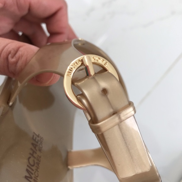 Michael Kors jelly gold sandals sling back thong - Picture 5 of 6